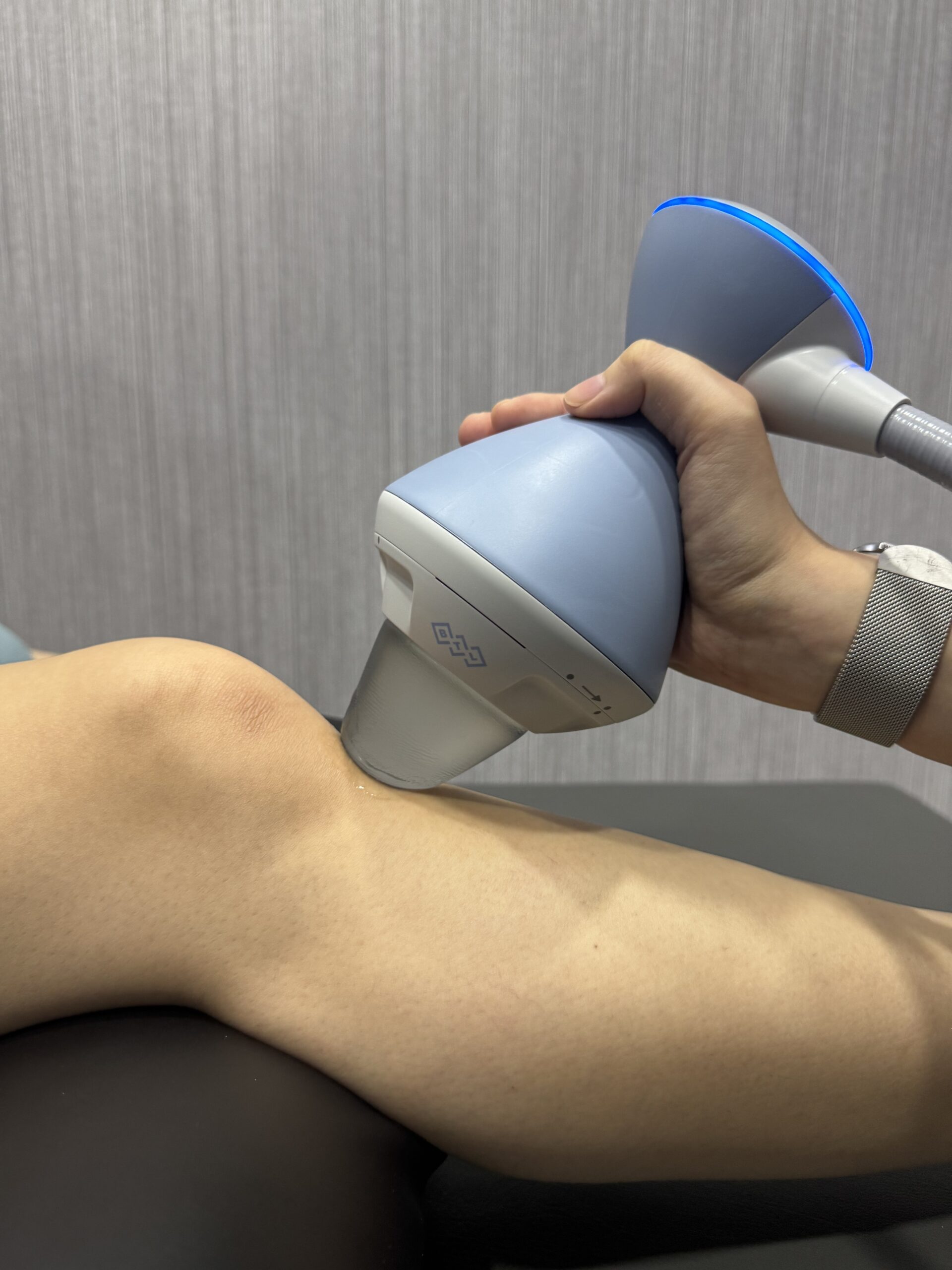 คลื่นกระแทกแบบโฟกัส (Focused Shockwave Therapy)