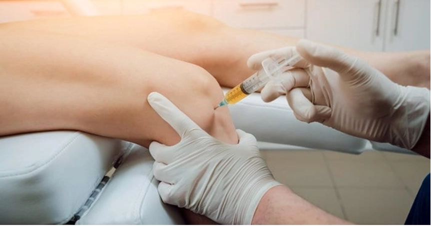 การฉีดยาเข้าข้อเข่า (Knee Injection)