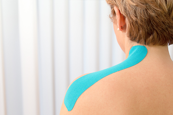 การใช้เทปพยุงกล้ามเนื้อ (Kinesio Tape / KT Tape)
